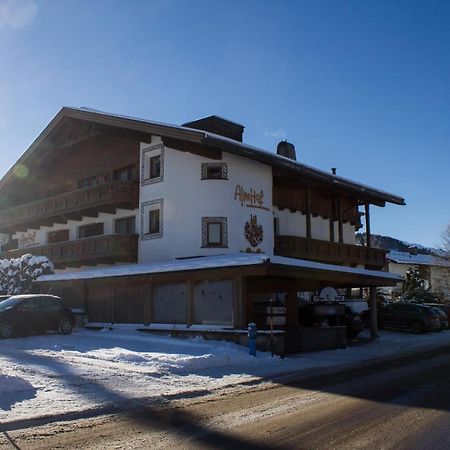 Hotel Garni Almhof 蒂罗尔-泽费尔德 外观 照片