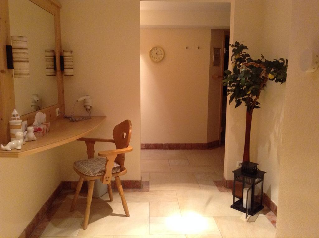Hotel Garni Almhof 蒂罗尔-泽费尔德 外观 照片